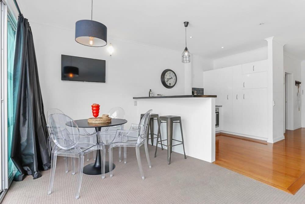 Funky One Bedroom Apartment On Princes Wharf Auckland Exterior foto